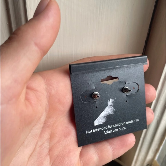 NWT Raphael Green Bead Beaded Abstract Wing Shape Clear Crystal Stud Earrings ! - Picture 2 of 2